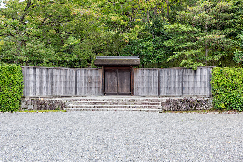 上離宮の御幸門