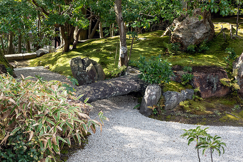元信の庭　石橋