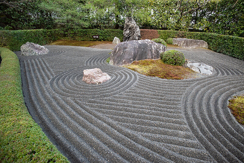 陰の庭