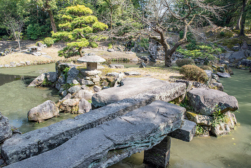 切石による石橋