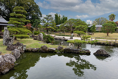 天赦園