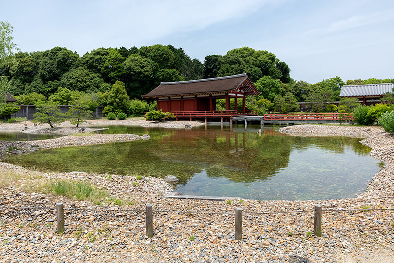 中央建物