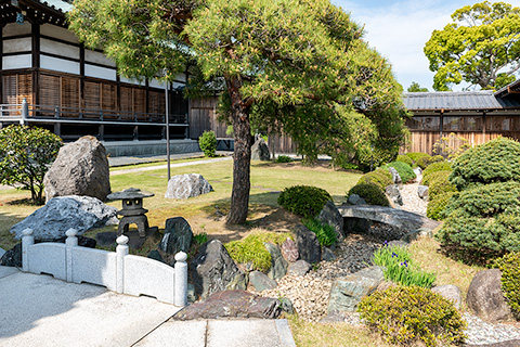 徳願寺