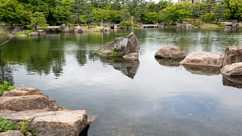 池泉回遊式庭園