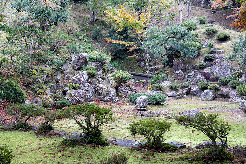 水源を失うまでは池泉庭園