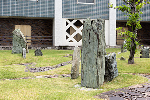 鳥取県庁舎庭園