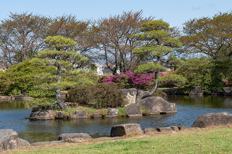 花山日本庭園　中島