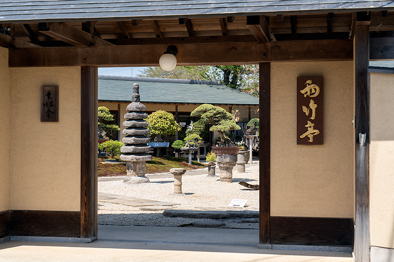 正門
