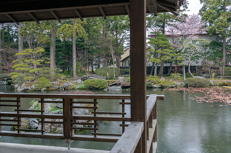 る邸宅庭園