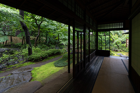 旧安田楠雄邸庭園