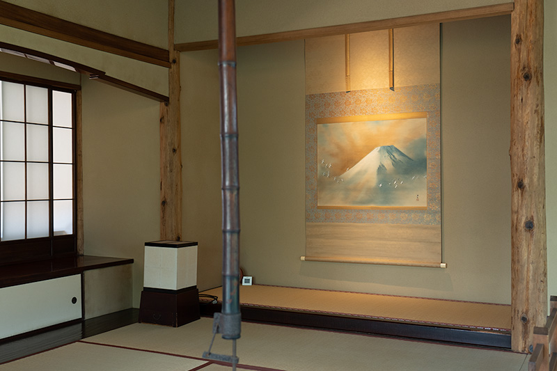 横山大観の作品が飾られている