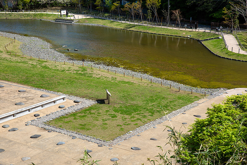 永福寺跡の釣殿