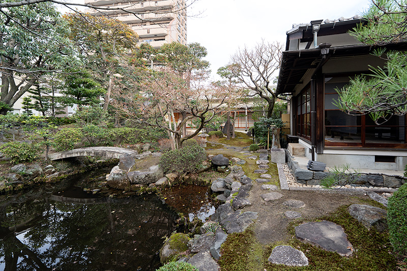 北側にも庭が造られている